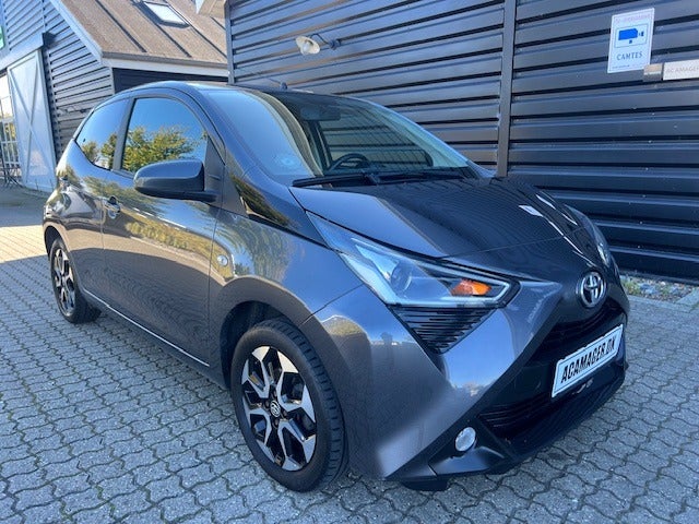 Toyota Aygo 1,0 VVT-i x-play Comfort 5d