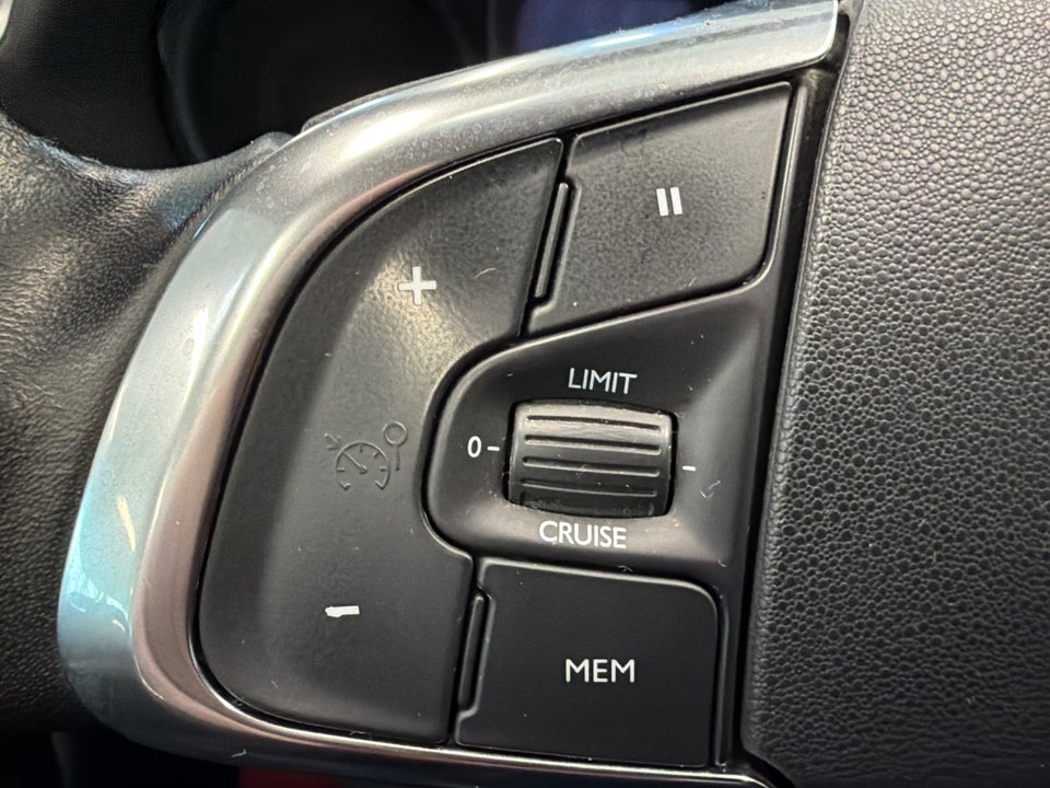 Citroën C4 1,6 BlueHDi 120 Millesime 5d