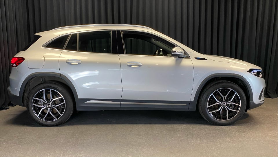 Mercedes EQA250 Progressive 5d