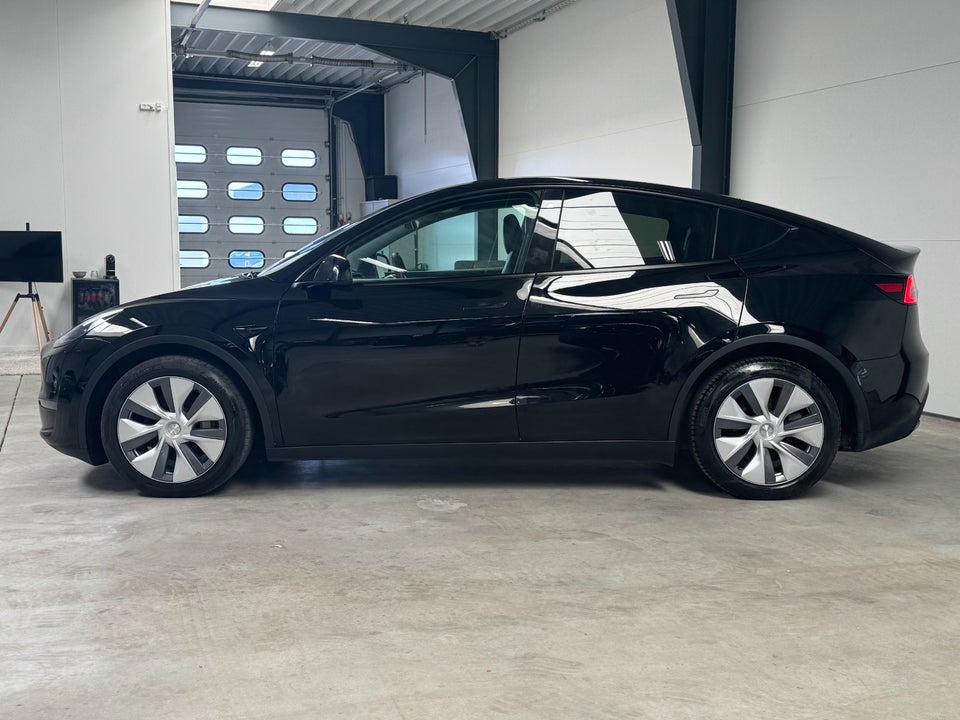 Tesla Model Y Long Range AWD 5d