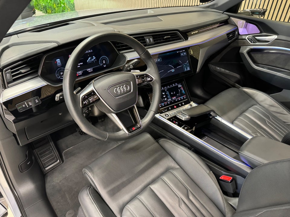 Audi e-tron 55 S-line Sportback quattro 5d