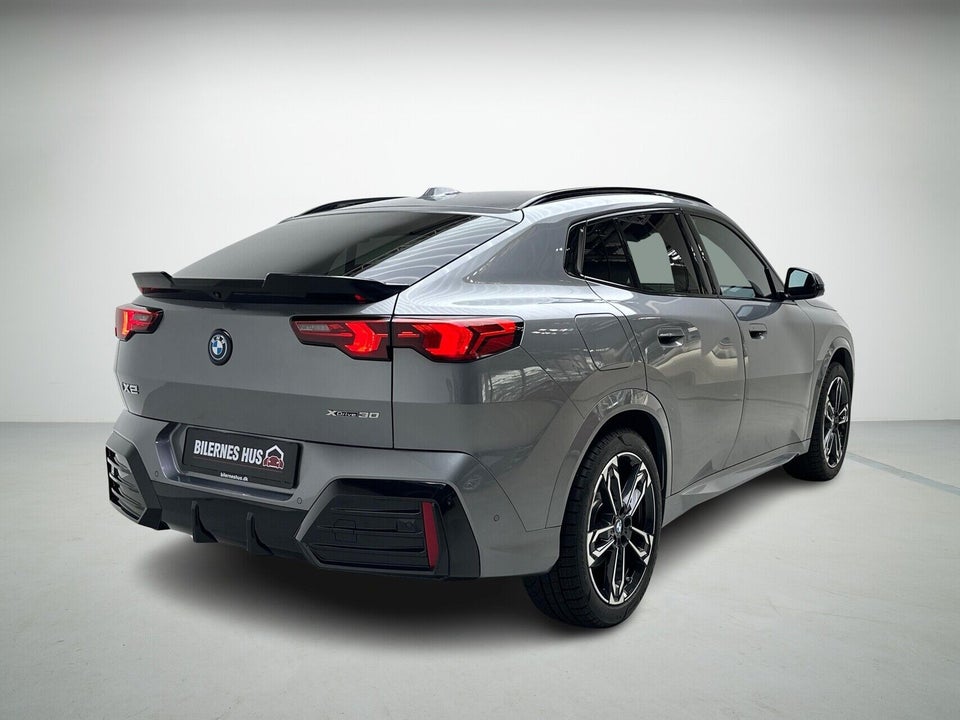 BMW iX2 xDrive30 M-Sport 5d