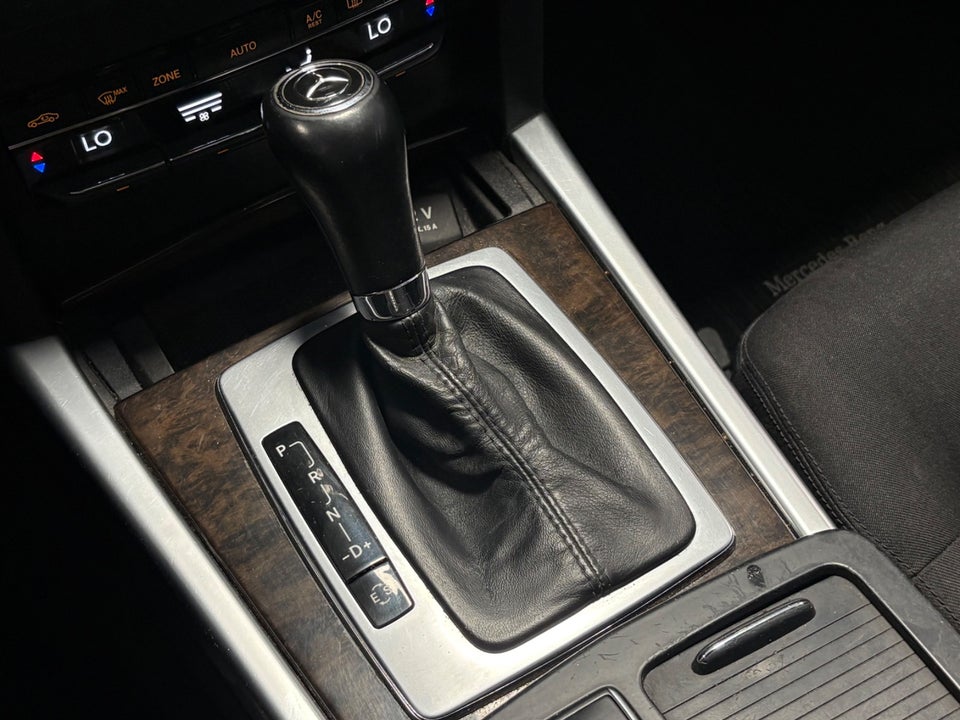 Mercedes E200 2,2 CDi stc. aut. BE 5d