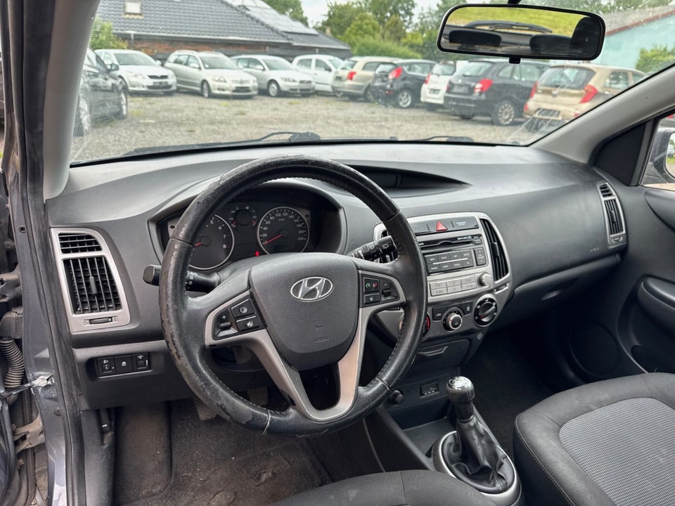 Hyundai i20 1,25 Classic XTR 5d