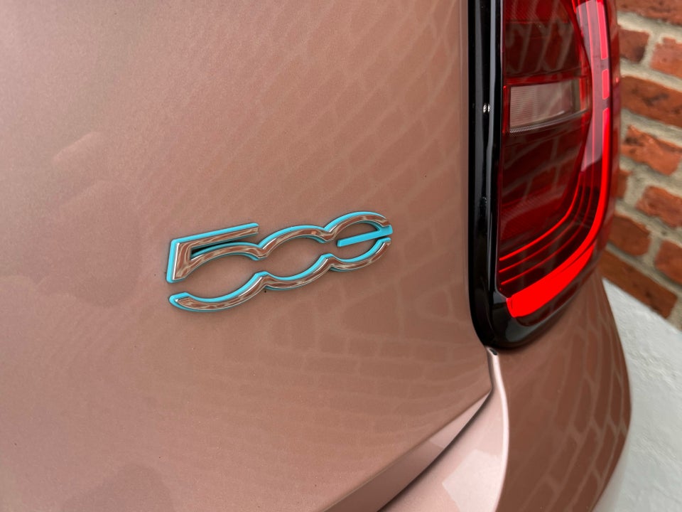 Fiat 500e 42 Icon Sky 3d