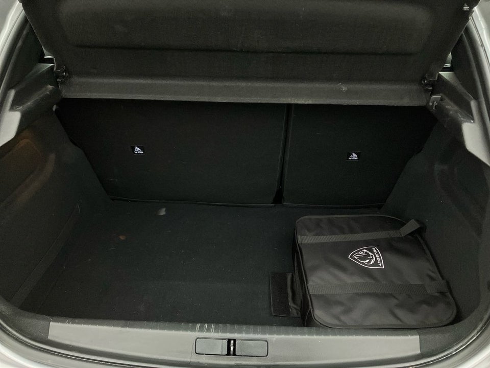 Peugeot e-208 50 Active Pack 5d