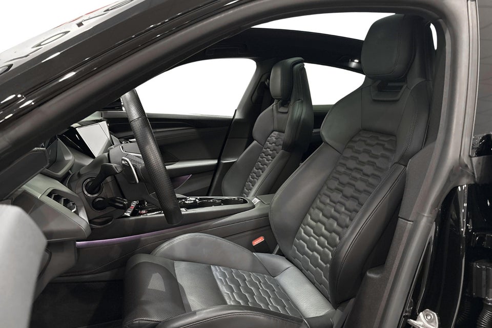 Audi e-tron GT quattro 4d