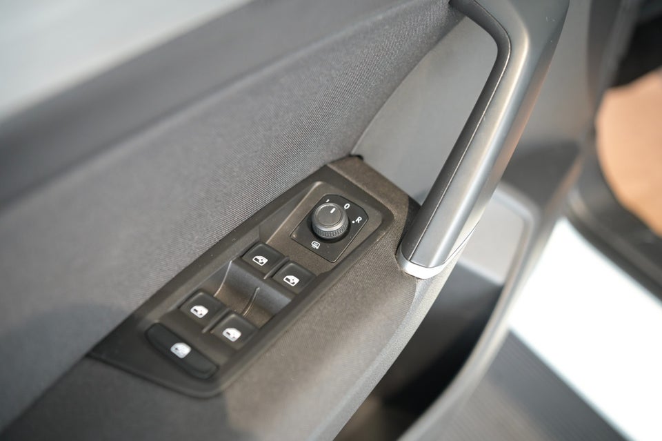 VW Touran 2,0 TDi 150 Highline DSG Van 5d