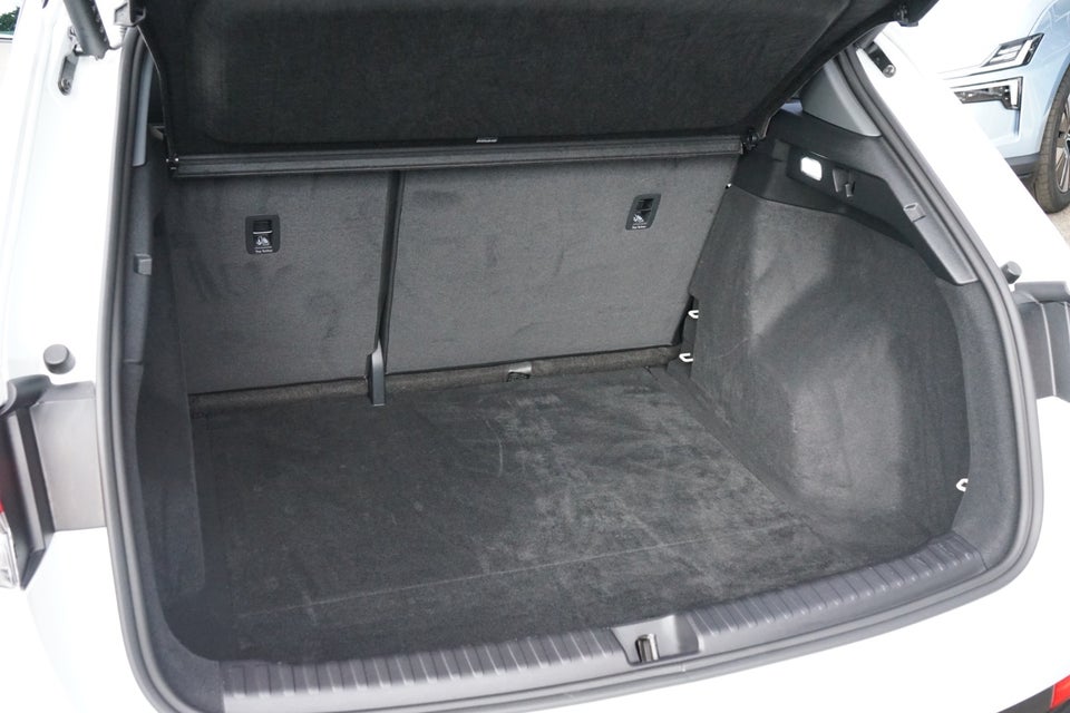 Audi Q4 e-tron 40 S-line 5d