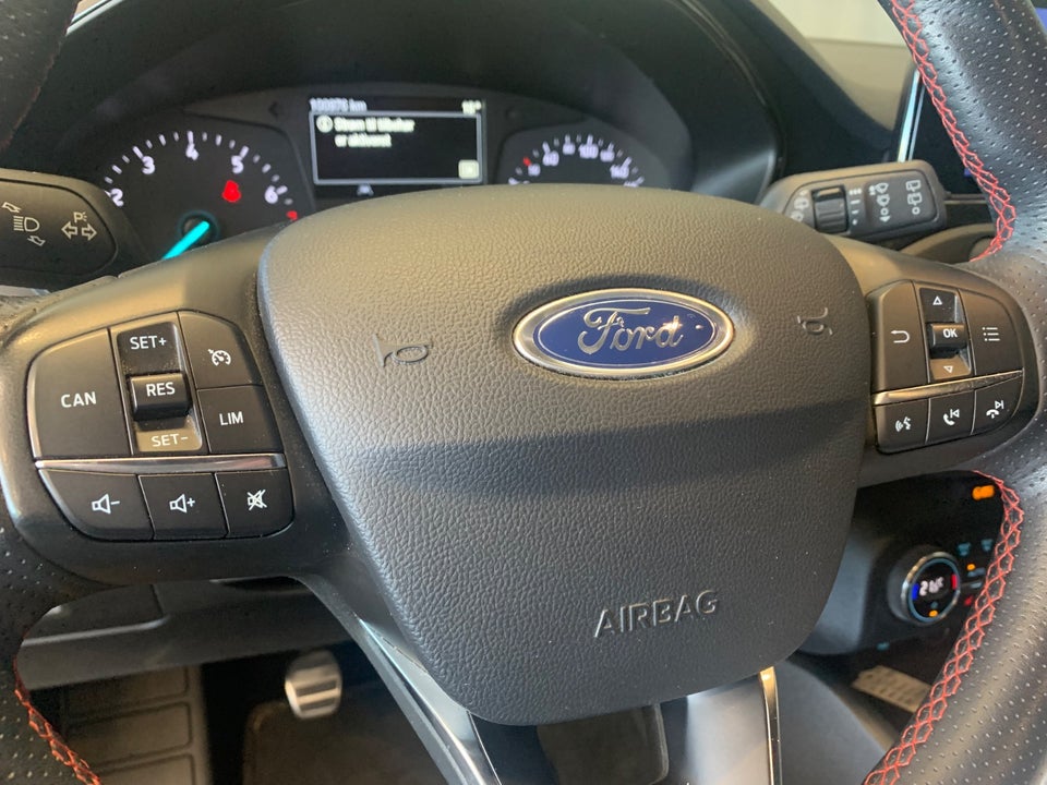 Ford Focus 1,0 EcoBoost ST-Line 5d