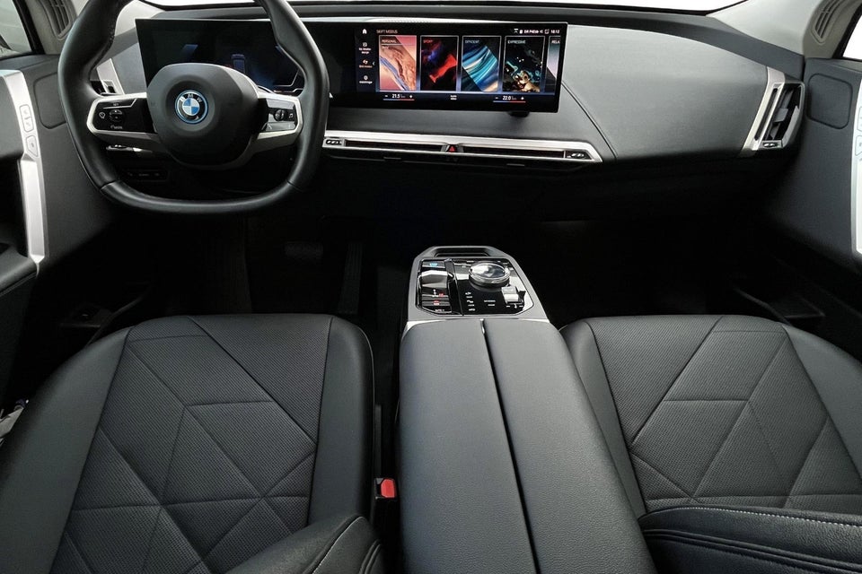 BMW iX xDrive50 Sport 5d