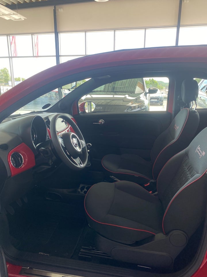 Fiat 500C 1,0 Hybrid (RED) 2d