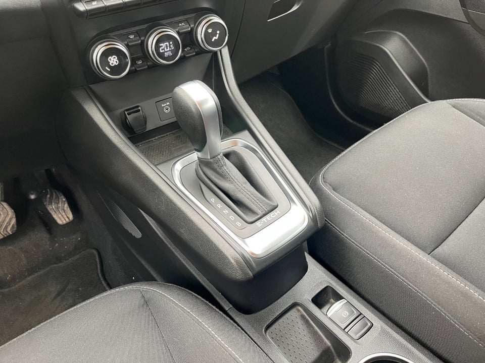 Renault Captur 1,6 E-Tech Zen 5d