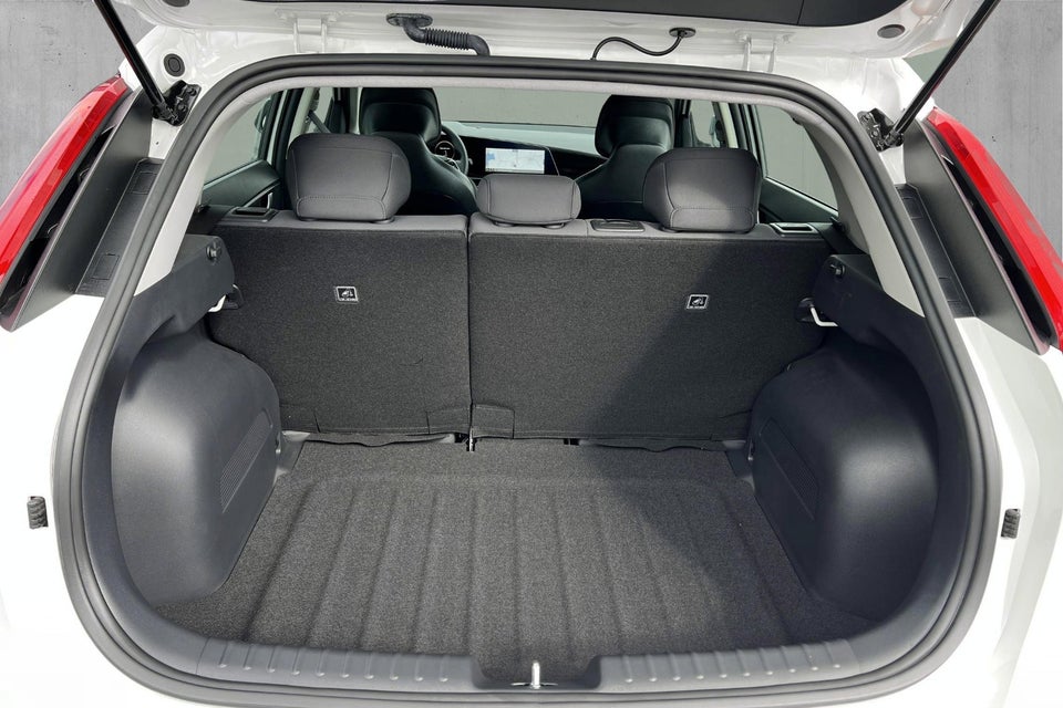 Kia Niro 64 EV Access 5d