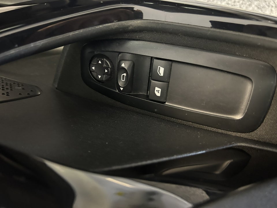 Peugeot 208 1,0 VTi 68 Active 5d