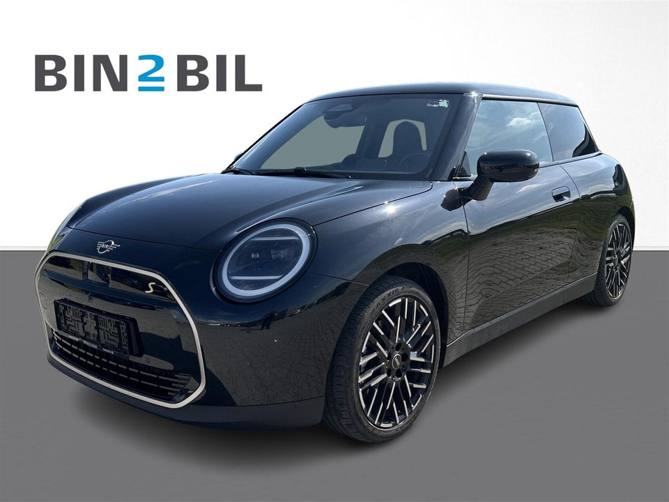 MINI Cooper SE Favoured Trim XL 3d