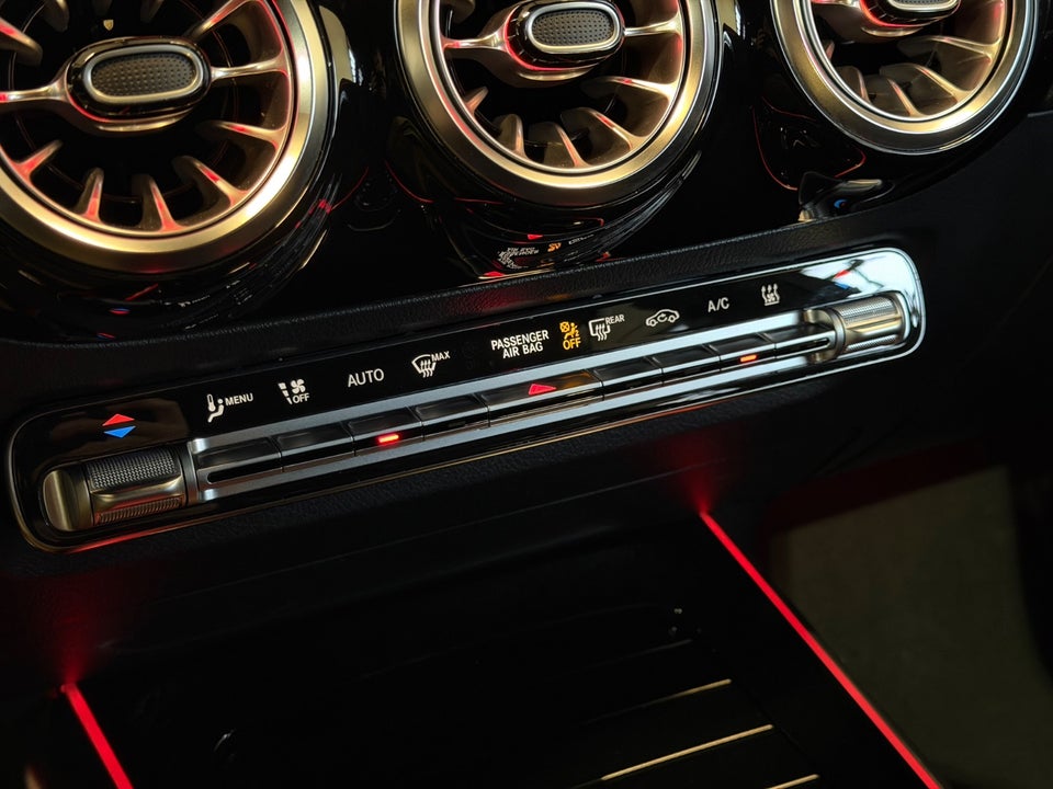 Mercedes EQA300 AMG Line 4Matic 5d