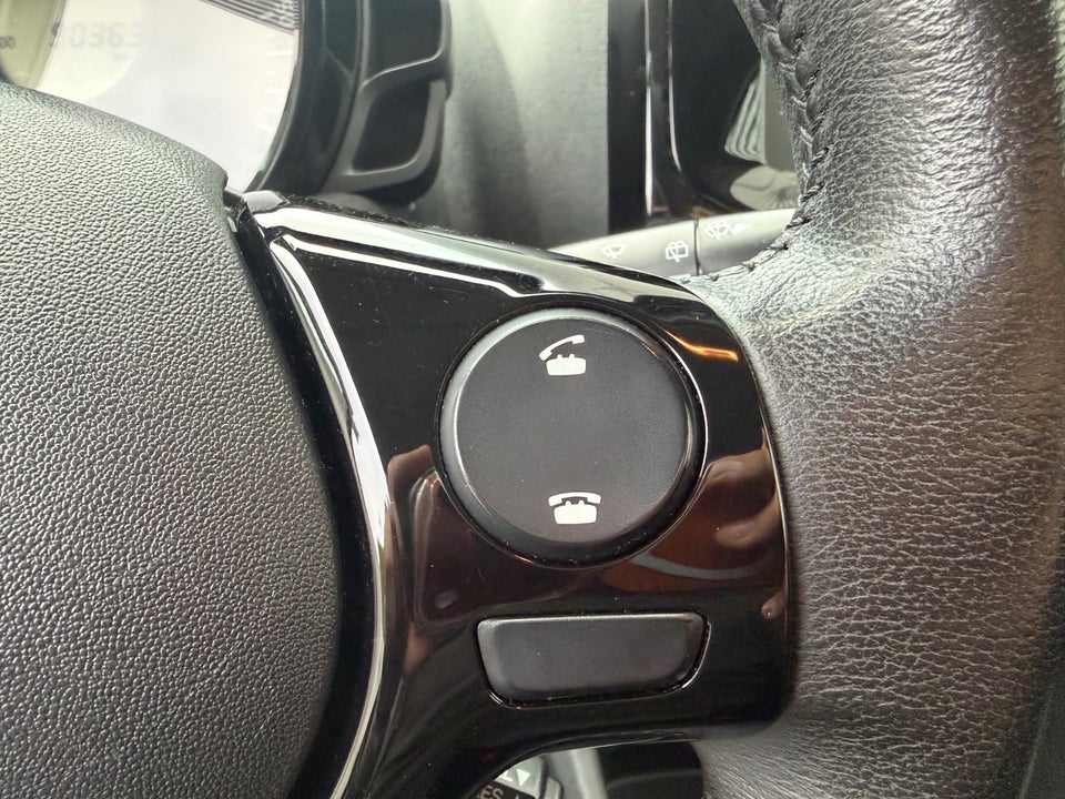 Toyota Aygo 1,0 VVT-i x-cellence 5d