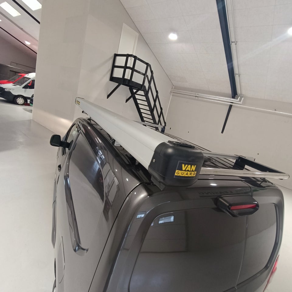 Peugeot Partner 1,5 BlueHDi 130 L1V1 Ultimate EAT8 Van