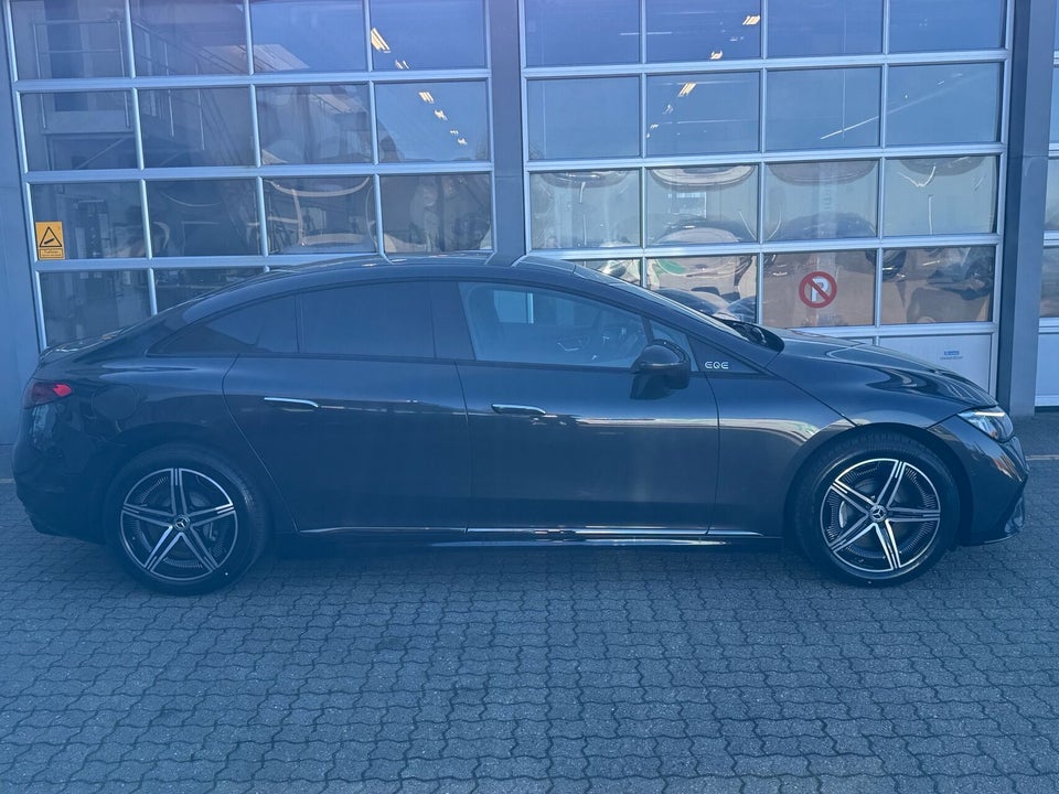 Mercedes EQE300 AMG Line 4d