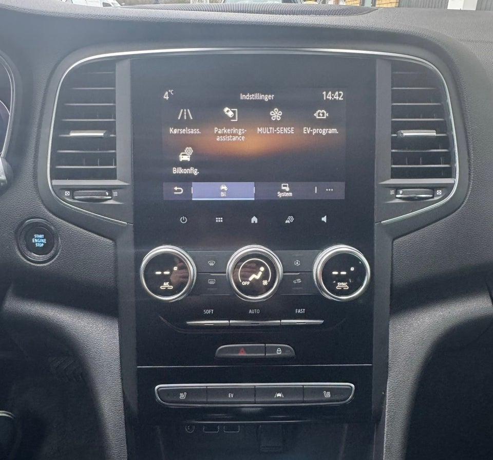 Renault Megane IV 1,6 E-Tech Intens Sport Tourer 5d