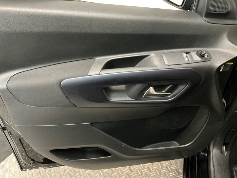 Peugeot e-Rifter 50 Allure Pack Family L2 5d