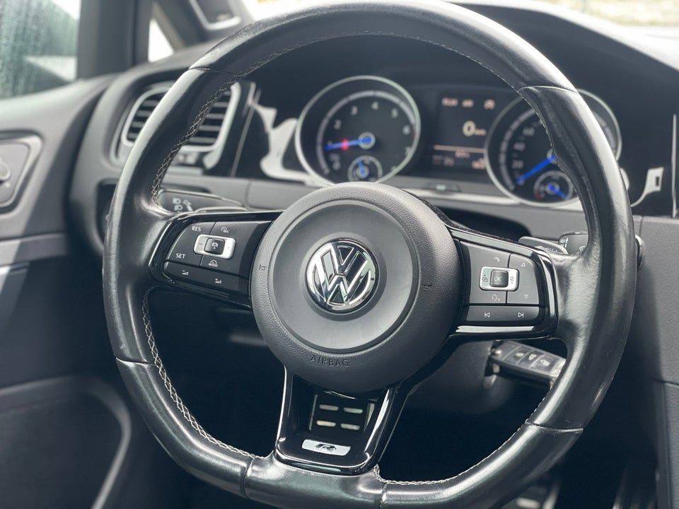 VW Golf VII 2,0 R Variant DSG 4Motion BMT 5d