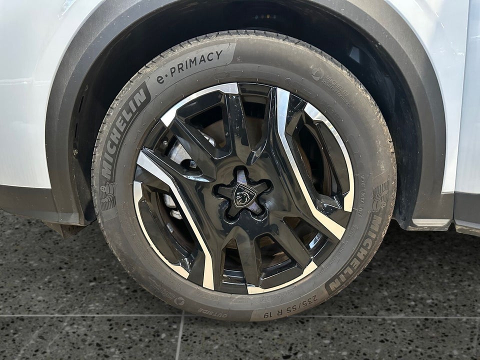 Peugeot e-3008 77 Allure 5d