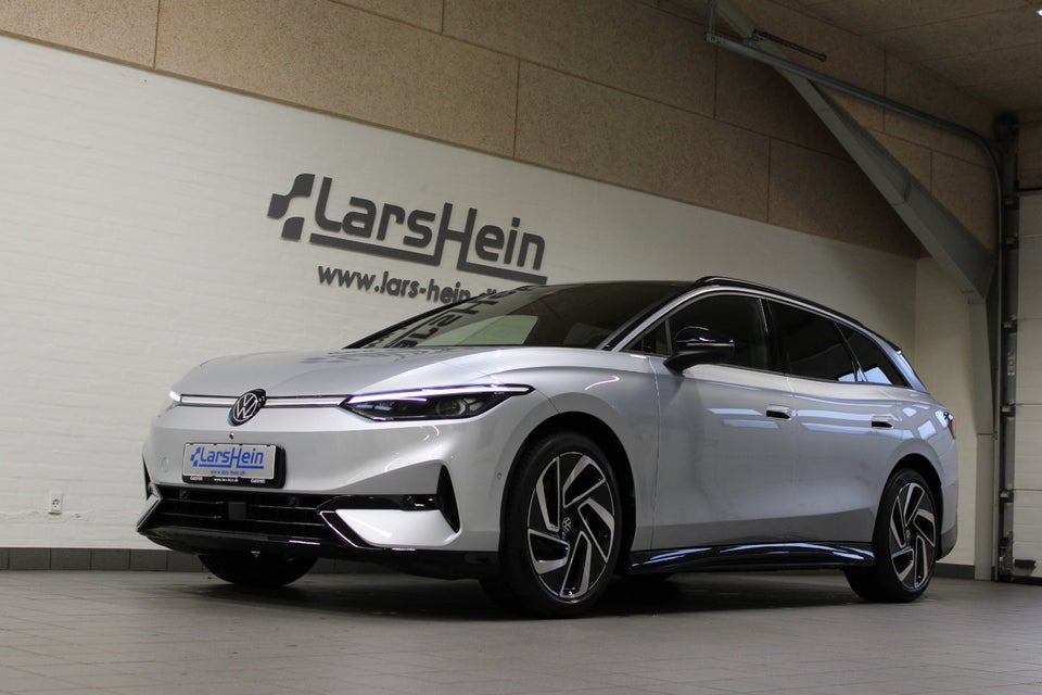 VW ID.7 77 Style Tourer 5d