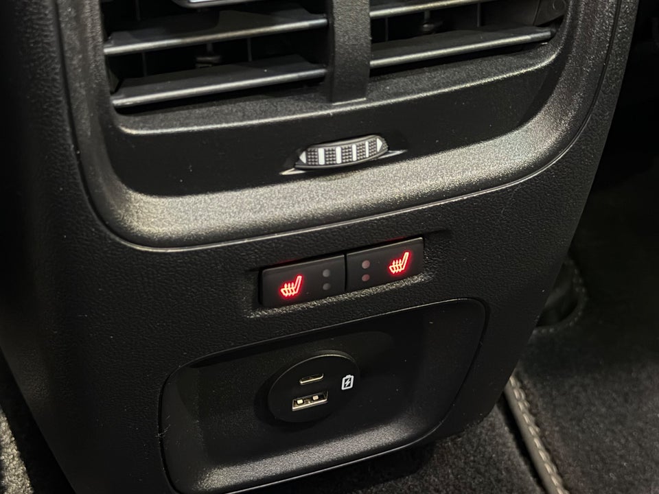 Ford Kuga 2,5 PHEV Vignale CVT 5d