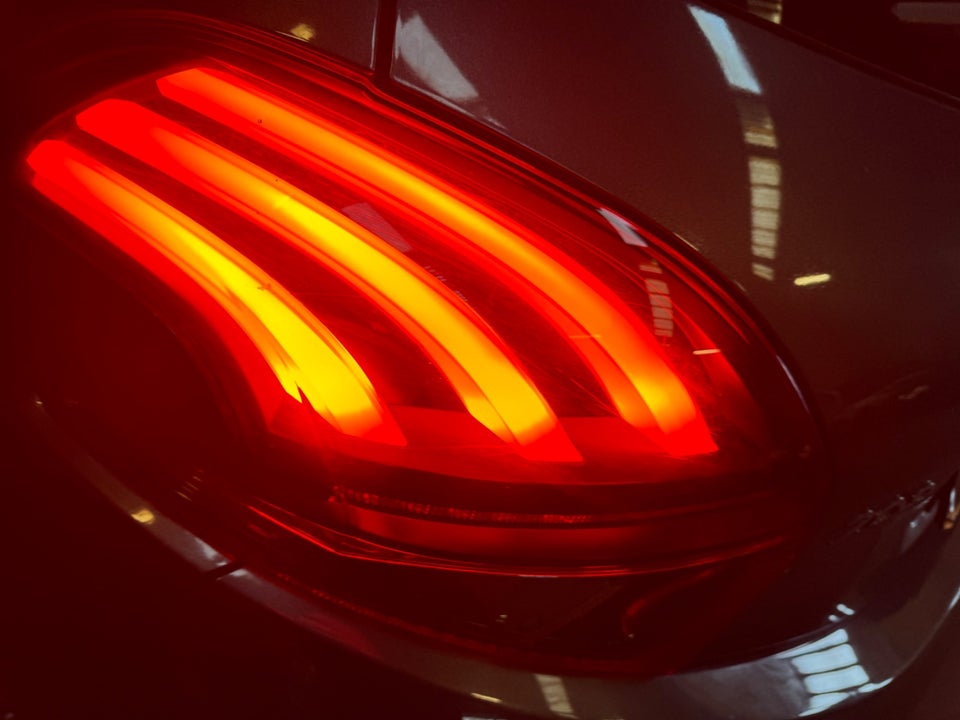 Peugeot 208 1,6 BlueHDi 100 Allure 5d