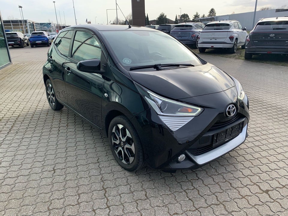Toyota Aygo 1,0 VVT-i x-press 5d