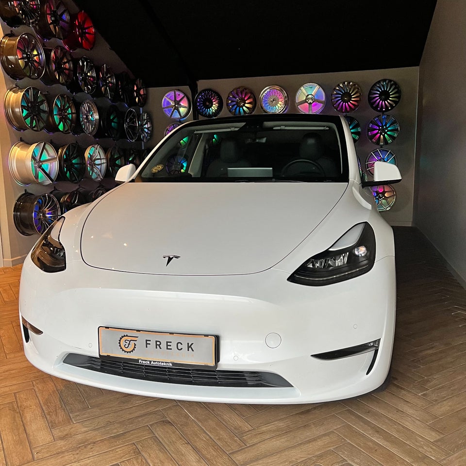 Tesla Model Y Long Range AWD 5d