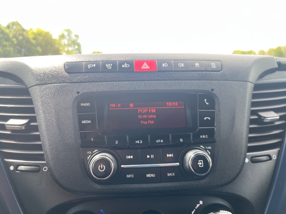 Iveco Daily 2,3 35S12 3000mm Lad 2d