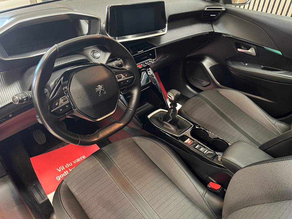 Peugeot 208 1,2 PureTech 100 Allure 5d