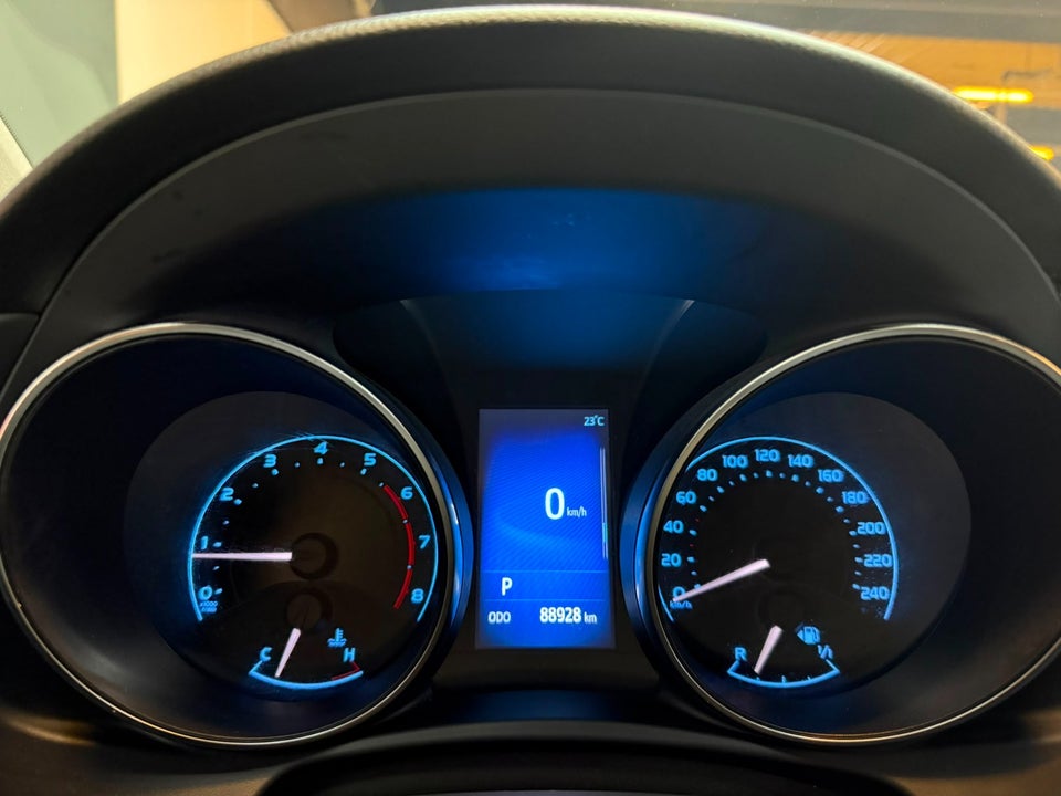 Toyota Auris 1,2 T Selected MDS 5d