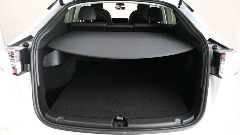 Tesla Model Y Long Range AWD 5d