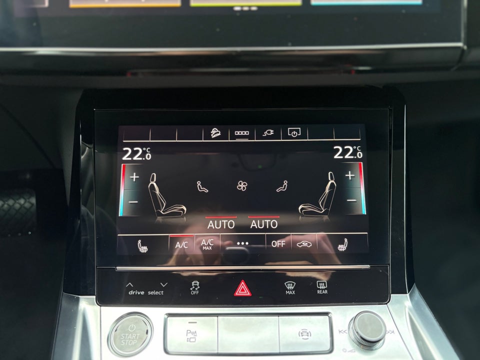 Audi Q8 e-tron 50 S-line Sportback quattro 5d