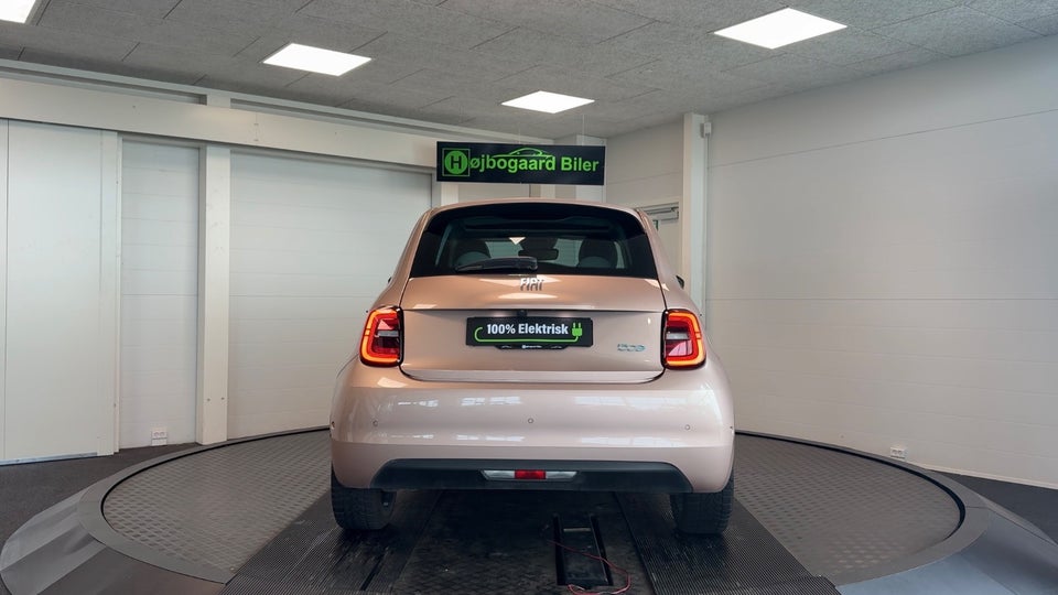 Fiat 500e 42 la Prima Sky 3d