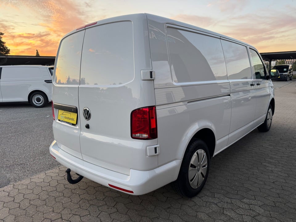 VW Transporter 2,0 TDi 150 Kassevogn DSG lang
