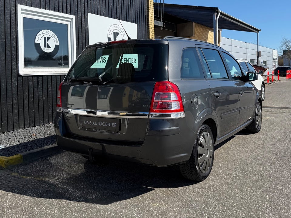 Opel Zafira 1,6 16V Classic 5d