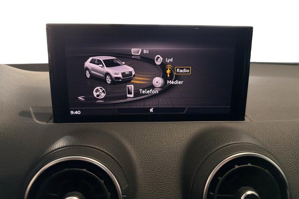 Audi Q2 35 TFSi Prestige S-tr. 5d