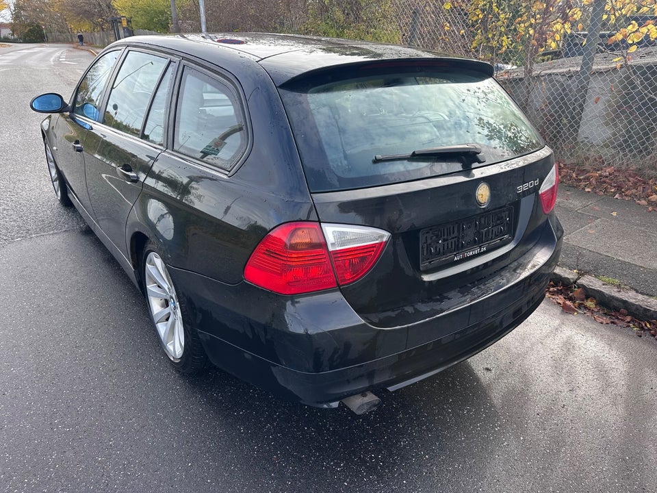 BMW 320d 2,0 Touring Steptr. 5d