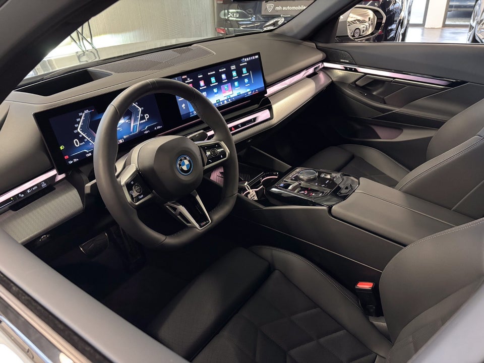 BMW i5 xDrive40 M-Sport 4d