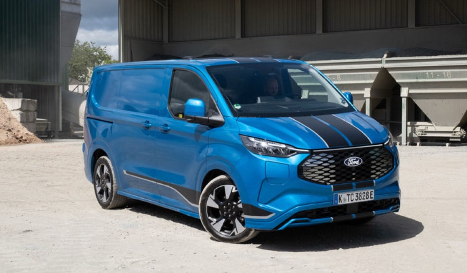 Ford E-Transit Custom 340L 64 Sport