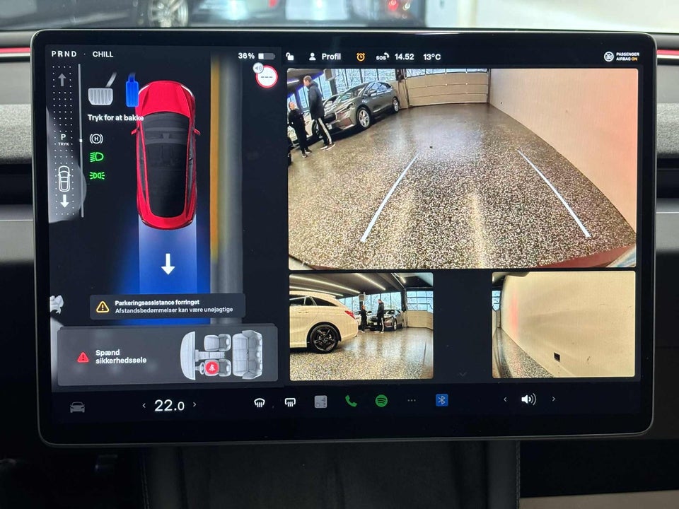 Tesla Model 3 Long Range AWD 4d