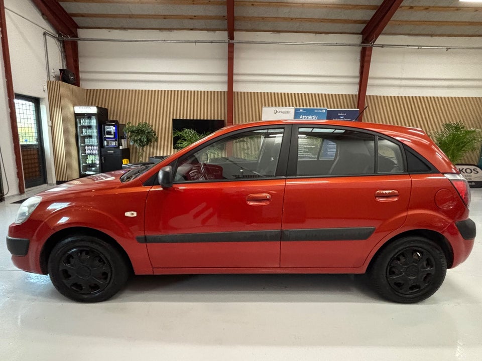 Kia Rio 1,4 Exclusive 5d
