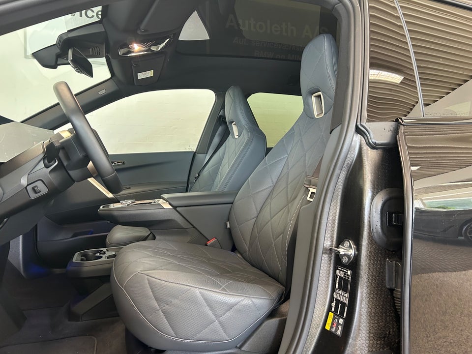 BMW iX xDrive40 Supercharged 5d