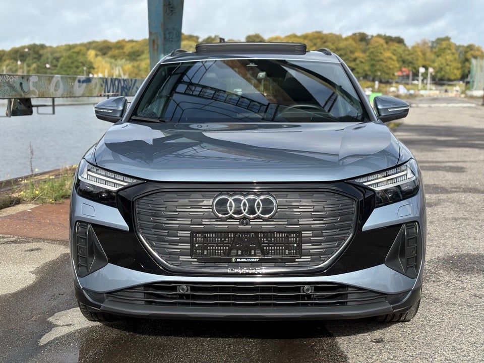 Audi Q4 e-tron 45 Progress quattro 5d
