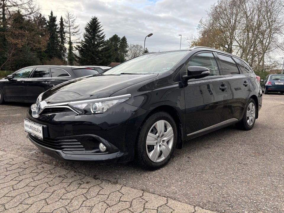 Toyota Auris 1,8 Hybrid H2 Comfort Touring Sports CVT 5d